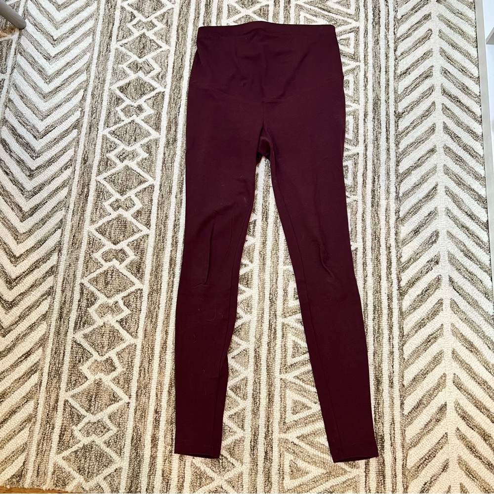 Old Navy Maternity Full-Panel Jersey Leggings. Excellent Used Condition.